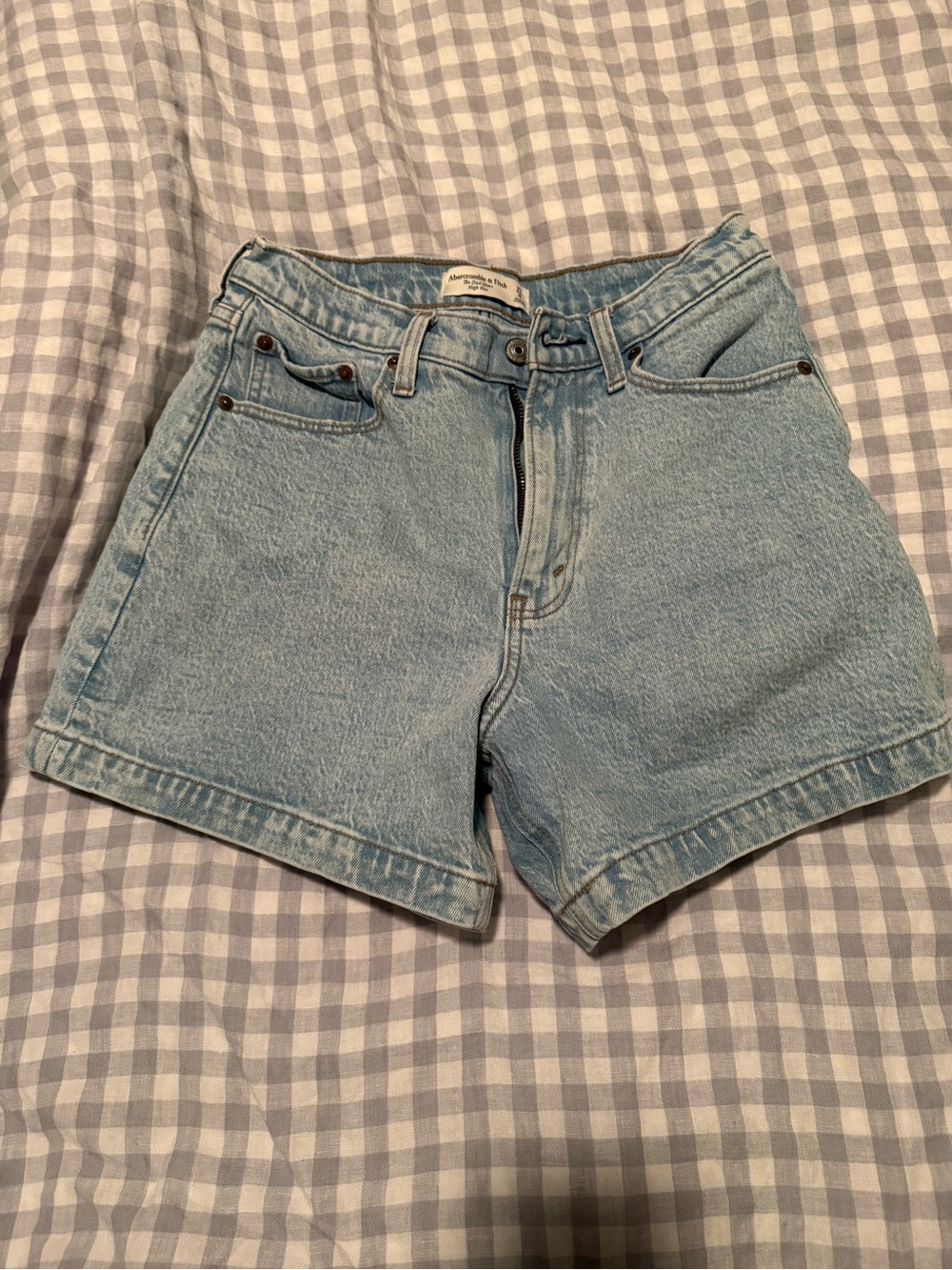 Abercrombie & Fitch - The Dad Shorts, High Rise